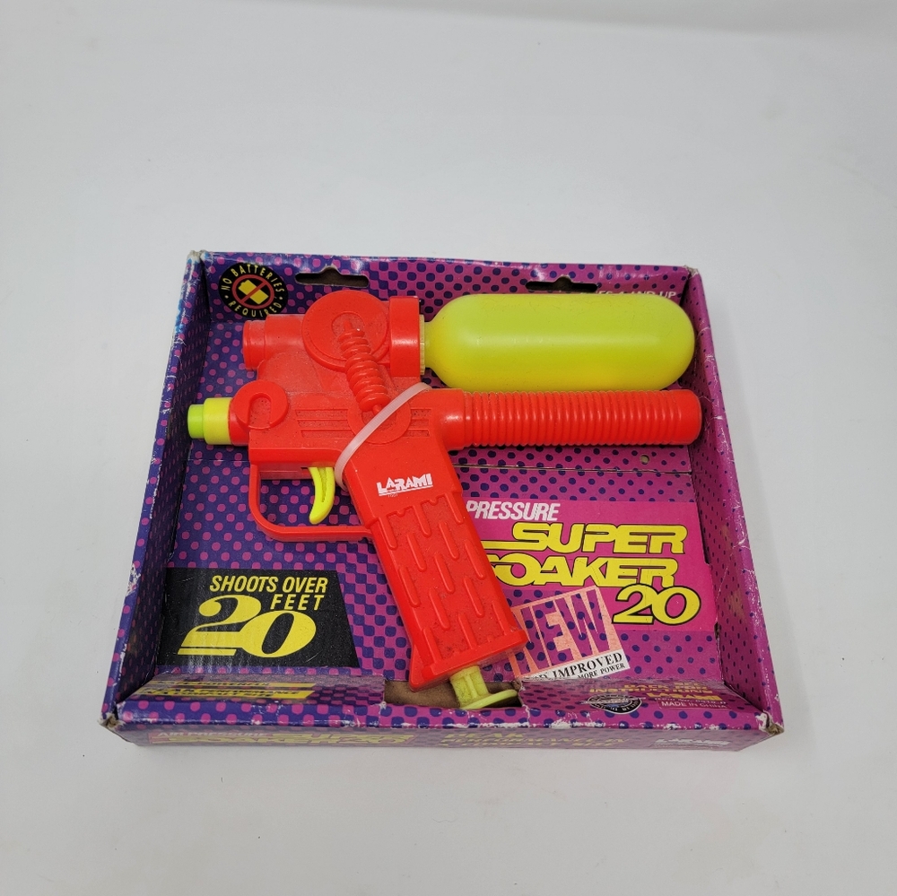 MINT vintage 1990 BRAND NEW Larami Super Soaker 20 Air Pressure water gun 9919-0